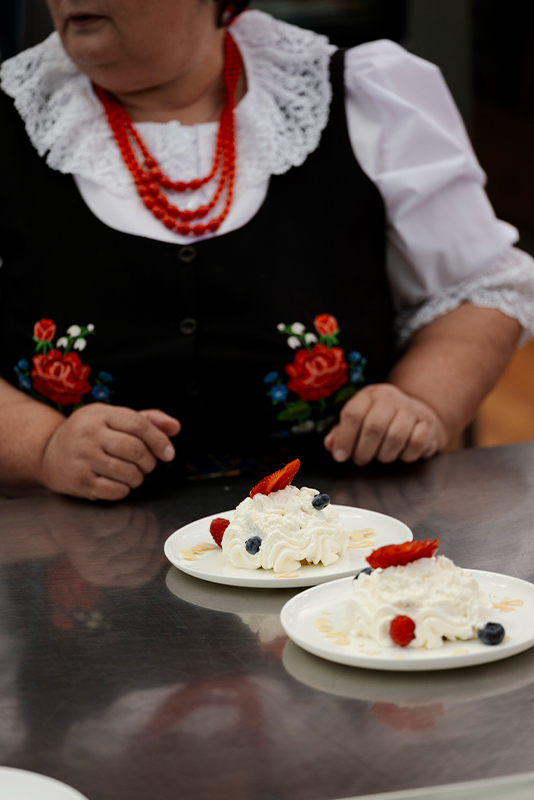 Hotel-warszawa-pieciogwiazkowy-hotel-w-centrum-warszawy-restauracja-szostka