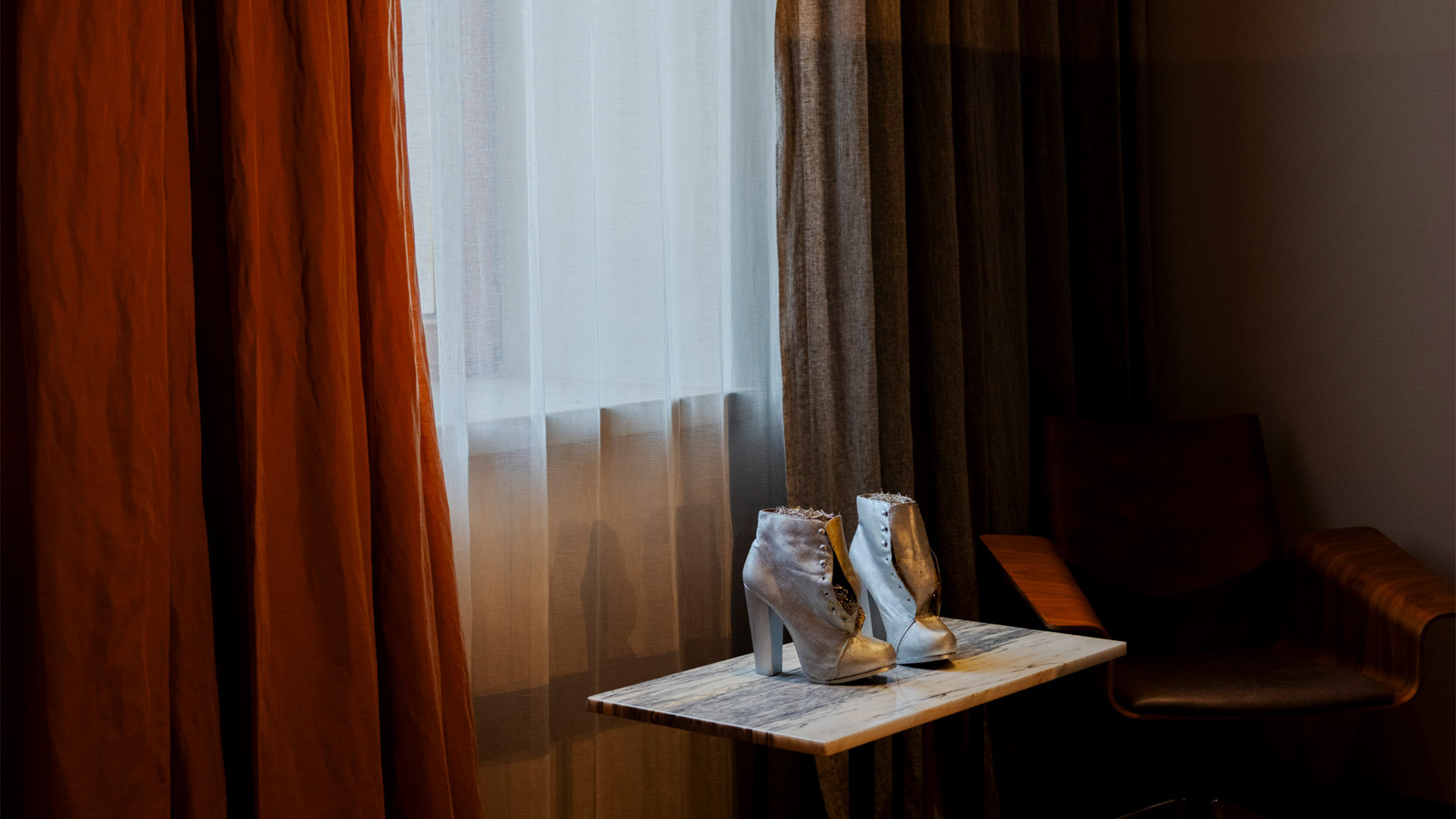 Hotel-warszawa-pieciogwiazkowy-hotel-w-centrum-warszawy-restauracja-szostka