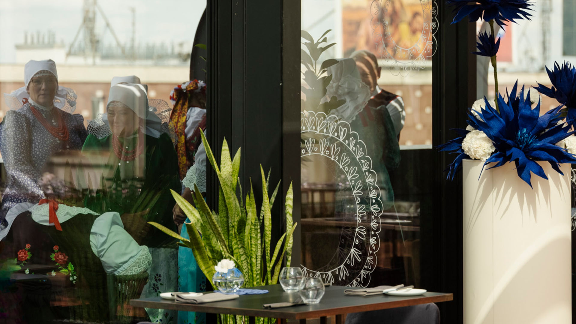 Hotel-warszawa-pieciogwiazkowy-hotel-w-centrum-warszawy-restauracja-szostka